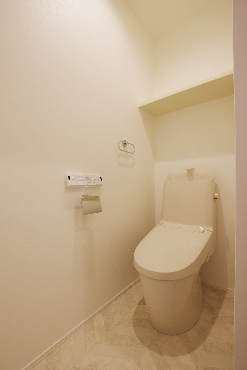 毎日がもっと快適に！シンプル＆クリーンなトイレ空間リフォーム